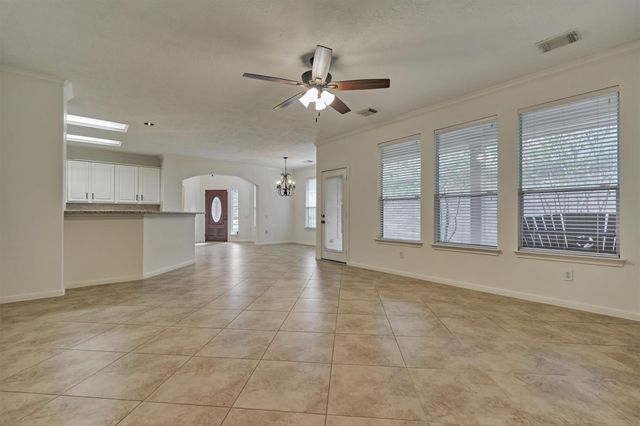 98 N Country Gate Circle, The Woodlands, TX 77384