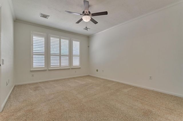 98 N Country Gate Circle, The Woodlands, TX 77384