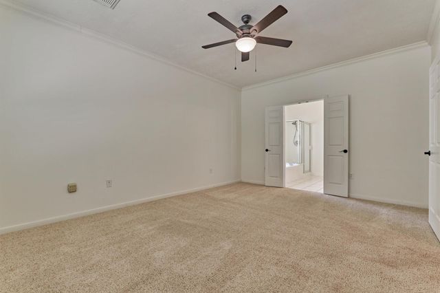 98 N Country Gate Circle, The Woodlands, TX 77384