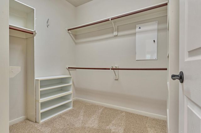 98 N Country Gate Circle, The Woodlands, TX 77384