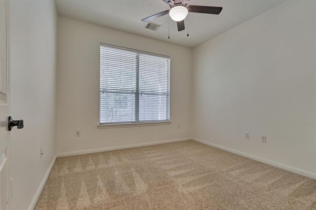 98 N Country Gate Circle, The Woodlands, TX 77384