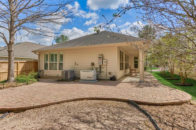 98 N Country Gate Circle, The Woodlands, TX 77384