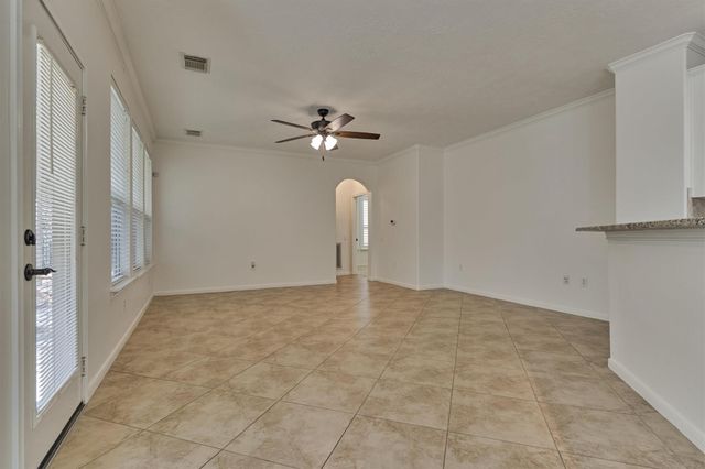 98 N Country Gate Circle, The Woodlands, TX 77384