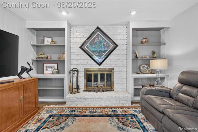 6235 Waldon Road, Clarkston, MI 48346