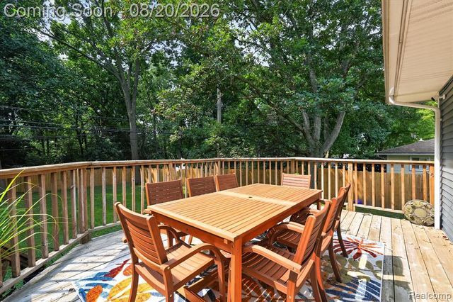 6235 Waldon Road, Clarkston, MI 48346