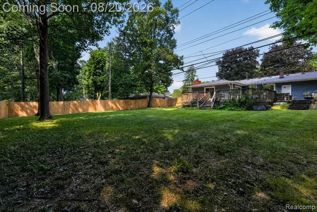 6235 Waldon Road, Clarkston, MI 48346