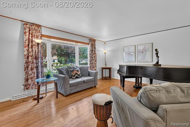 6235 Waldon Road, Clarkston, MI 48346