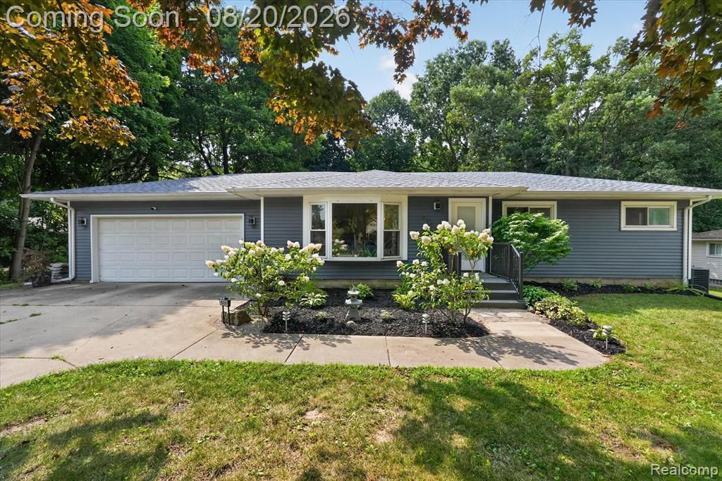 6235 Waldon Road, Clarkston, MI 48346