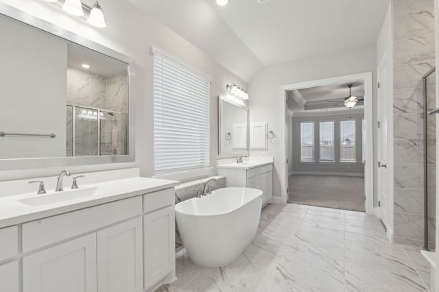 1020 Desert Rose Lane, Crowley, TX 76036