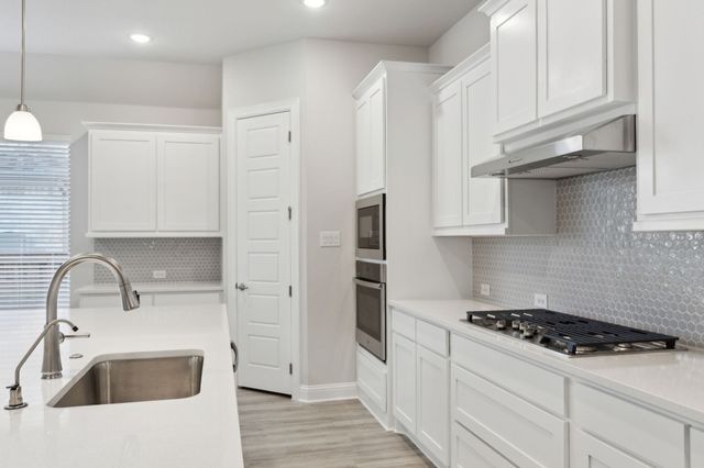 1020 Desert Rose Lane, Crowley, TX 76036
