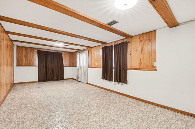 5560 Greenboro Drive Se, City Of Kentwood, MI 49508