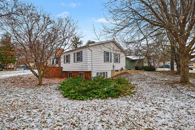 5560 Greenboro Drive Se, City Of Kentwood, MI 49508