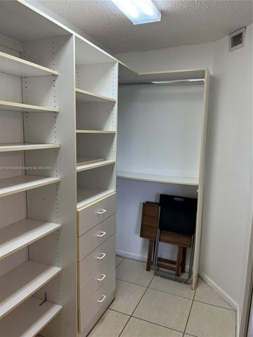 1301 SW 142nd Ave 301H, Pembroke Pines, FL 33027