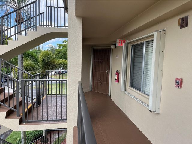 1301 SW 142nd Ave 301H, Pembroke Pines, FL 33027