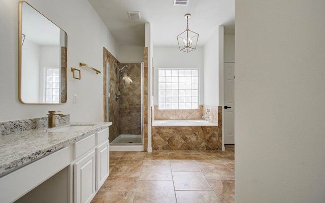 2402 Leslie Lane, Deer Park, TX 77536