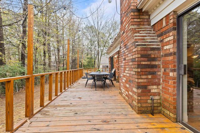 1429 POPLAR RIDGE DR, Memphis, TN 38120