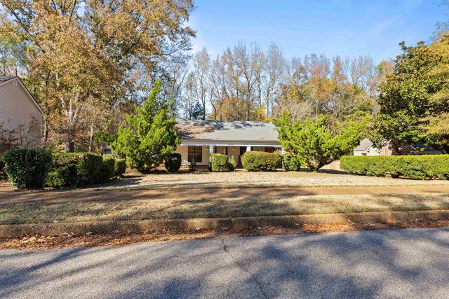 1429 POPLAR RIDGE DR, Memphis, TN 38120