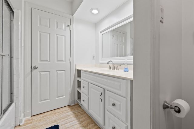 1429 POPLAR RIDGE DR, Memphis, TN 38120