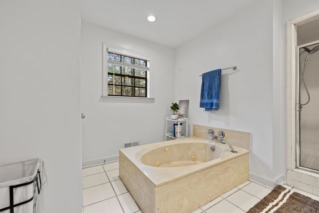 1429 POPLAR RIDGE DR, Memphis, TN 38120