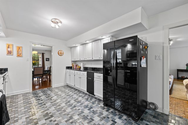 1429 POPLAR RIDGE DR, Memphis, TN 38120