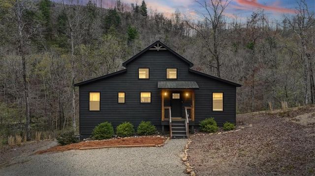 496 Meadow Lane, Talking Rock, GA 30175