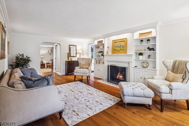 26 Longview Ave, Madison Boro, NJ 07940