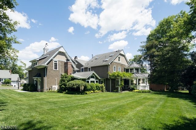 26 Longview Ave, Madison Boro, NJ 07940