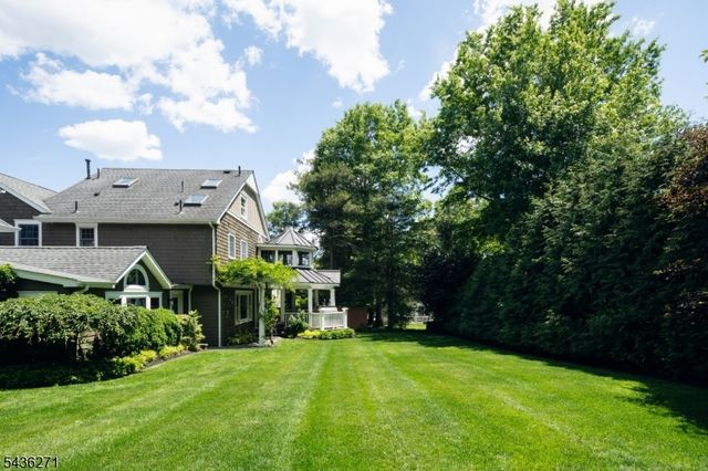 26 Longview Ave, Madison Boro, NJ 07940