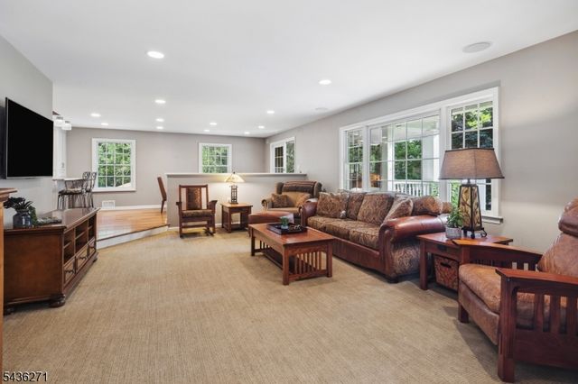 26 Longview Ave, Madison Boro, NJ 07940
