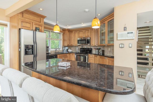 1608 CHANTICLEER, Cherry Hill, NJ 08003