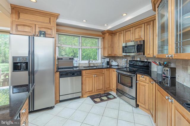 1608 CHANTICLEER, Cherry Hill, NJ 08003