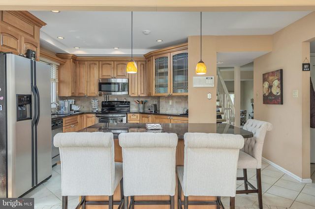 1608 CHANTICLEER, Cherry Hill, NJ 08003