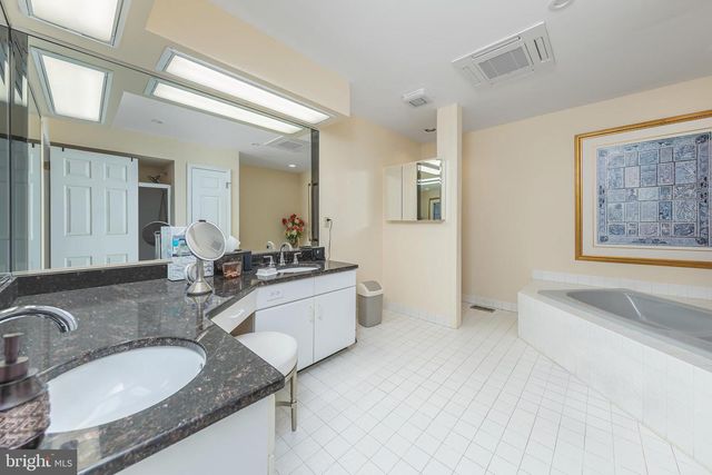 1608 CHANTICLEER, Cherry Hill, NJ 08003