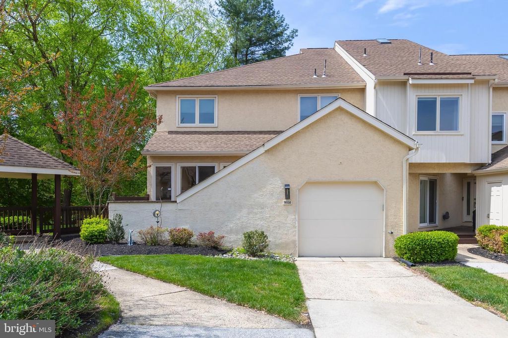 1608 CHANTICLEER, Cherry Hill, NJ 08003