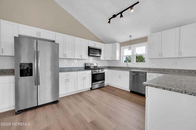 1131 Bayview Avenue, Bayville, NJ 08721