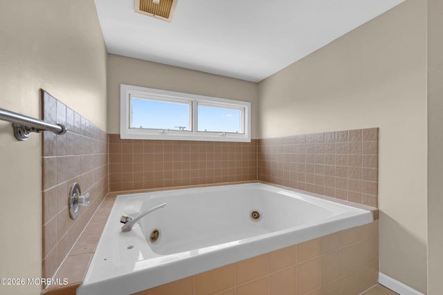 1131 Bayview Avenue, Bayville, NJ 08721