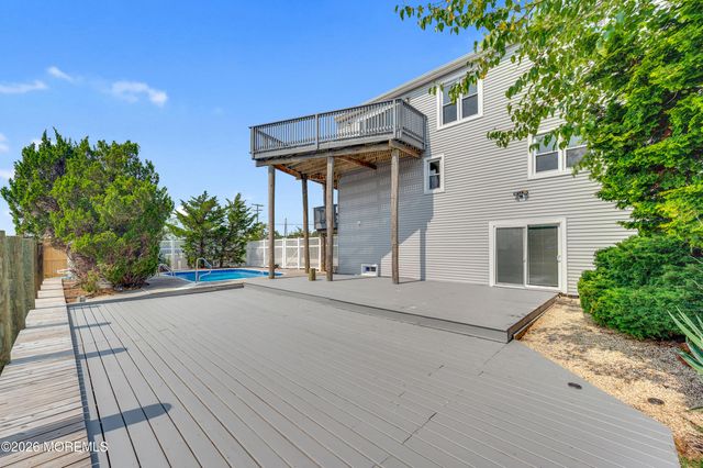 1131 Bayview Avenue, Bayville, NJ 08721