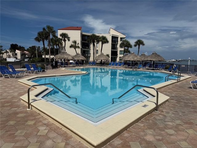 5633 PUERTA DEL SOL BOULEVARD S 307, St Petersburg, FL 33715