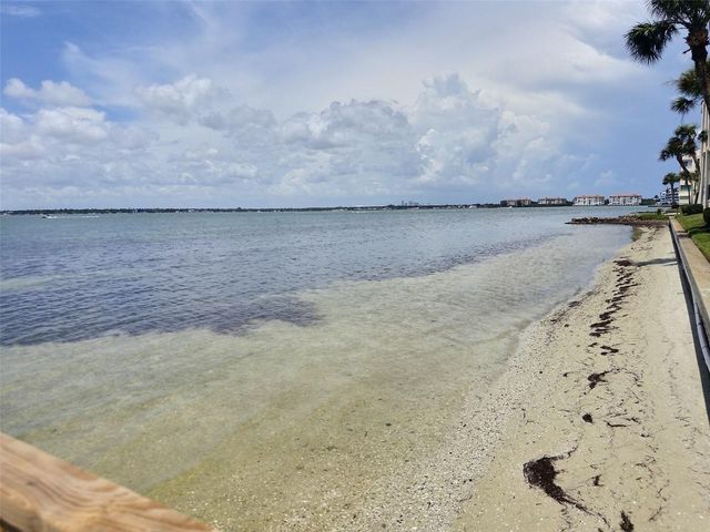 5633 PUERTA DEL SOL BOULEVARD S 307, St Petersburg, FL 33715