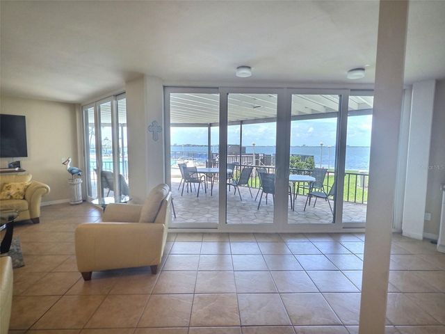 5633 PUERTA DEL SOL BOULEVARD S 307, St Petersburg, FL 33715