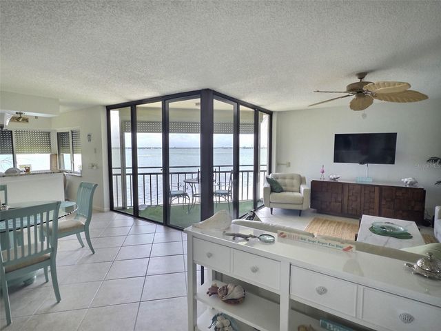 5633 PUERTA DEL SOL BOULEVARD S 307, St Petersburg, FL 33715