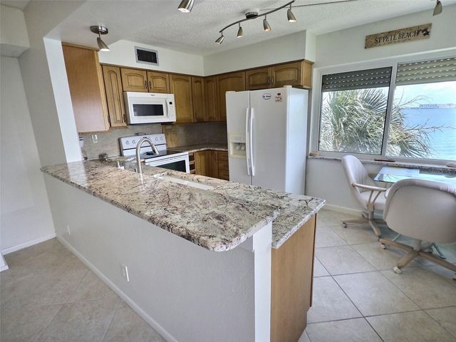 5633 PUERTA DEL SOL BOULEVARD S 307, St Petersburg, FL 33715
