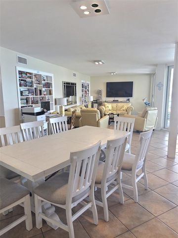 5633 PUERTA DEL SOL BOULEVARD S 307, St Petersburg, FL 33715