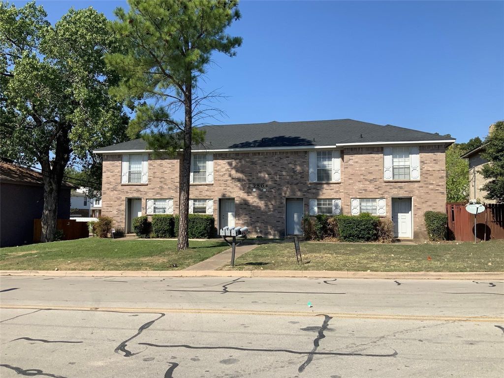 7504 Chapin Road, Fort Worth, TX 76116 — exterior