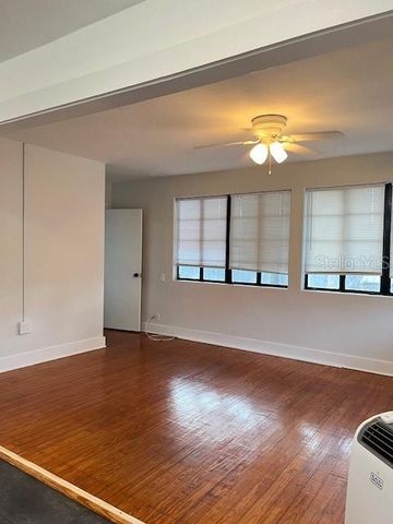 330 S WOODLAND BOULEVARD 4, Deland, FL 32720