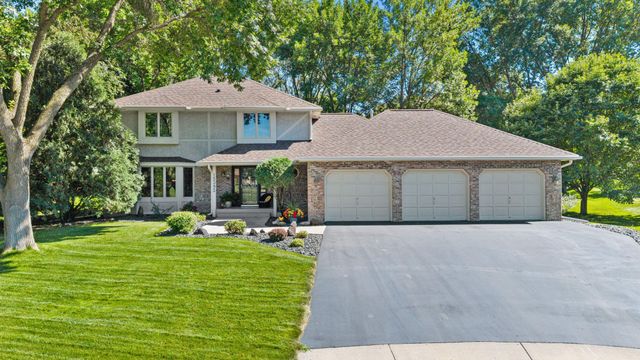 15393 Shadow Creek Road, Maple Grove, MN 55311