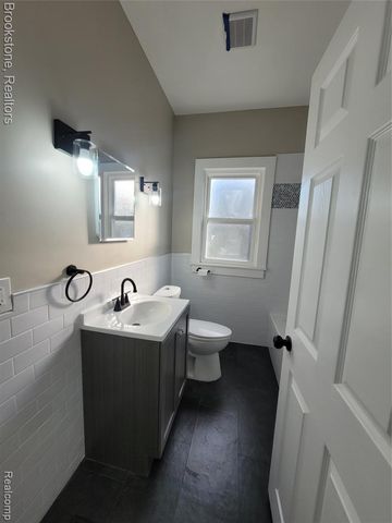 3241 Lawrence Street, Detroit, MI 48206