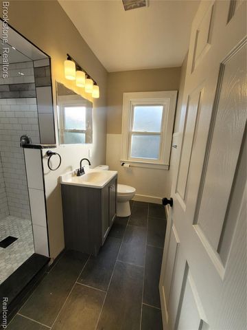 3241 Lawrence Street, Detroit, MI 48206