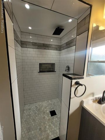 3241 Lawrence Street, Detroit, MI 48206