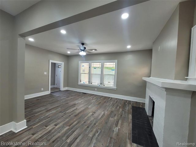 3241 Lawrence Street, Detroit, MI 48206